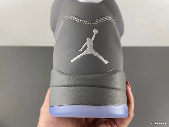 MaikeSneakers Wolf 5 Grey Retro Jordan Air 136027-005 0726